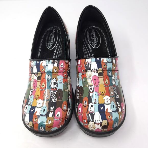 Easy Street Laurie Dog Print Shoes Womens Size 8.5 M Slip Resistant Comfort Clog - Picture 1 of 12